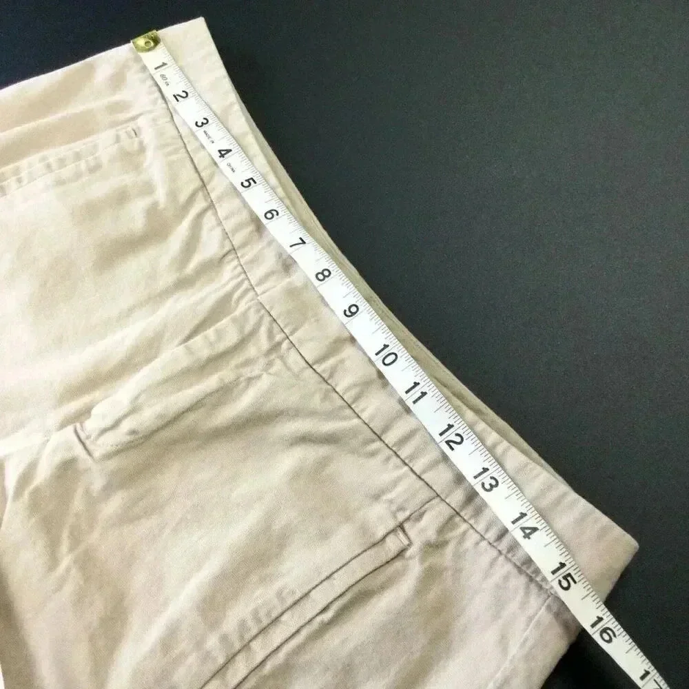 Gap Womens Size 2 Short Shorts Tan Khaki Pockets‎ Low Rise 100% Cotton